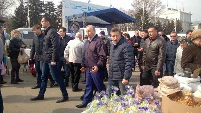 В воскресенье на Театральной площади пройдет ярмарка «выходного дня»