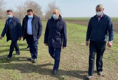 Губернатор Валерий Радаев посетил сельхозпредприятия Новоузенского района