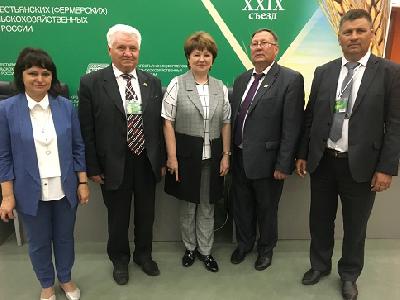 Делегация Саратовской области приняла участие в XXIX съезде фермеров 