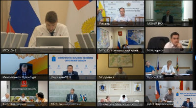 Минсельхоз России отметил хорошие темпы хода уборочных работ в Саратовской области  