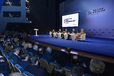 Александр Ткачев подвел итоги работы первого дня Всероссийского форума сельхозпроизводителей 