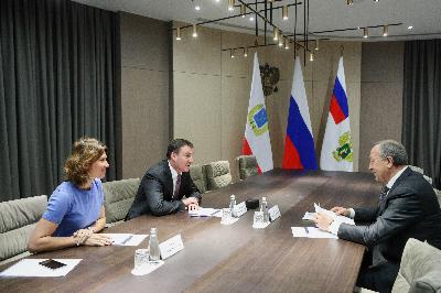 Глава региона Валерий Радаев встретился с Министром сельского хозяйства РФ Дмитрием Патрушевым