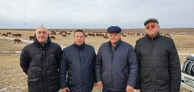 Сегодня, 13 ноября 2020 года, министр сельского хозяйства области Роман Ковальский посетил с рабочим визитом Перелюбский муниципальный район.