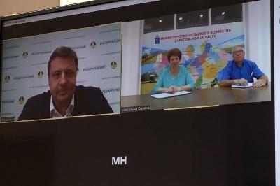 В рамках Всероссийского Дня Поля состоялось подписание Соглашения по обеспечению Саратовской области современной сельскохозяйственной техникой 
