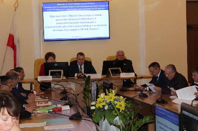 В рамках Гражданского форума обсуждены перспективы развития сельскохозяйственной потребительской кооперации в Саратовской области