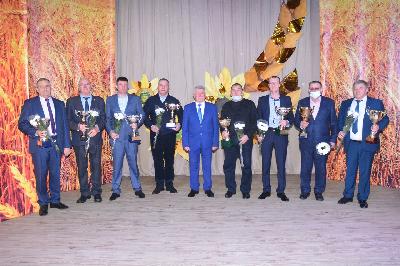 В Базарно-Карабулакском районе чествовали работников сельского хозяйства и перерабатывающей промышленности