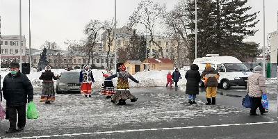 36 тонн сахара было реализовано в минувшие выходные в ходе ярмарочной торговли на Театральной площади