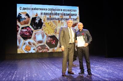В Балашовском районе чествовали работников сельского хозяйства и перерабатывающей промышленности 