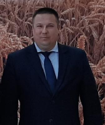 Заместитель Председателя Правительства области  - министр сельского хозяйства области Роман Ковальский поздравляет с Днем российской науки