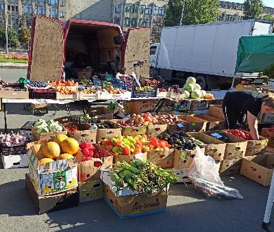 На Театральной площади возобновила работу сельскохозяйственная ярмарка «выходного дня» 