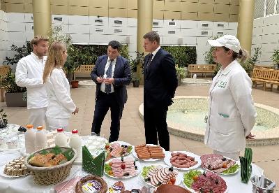 Делегация Республики Казахстан посетила комбинат «Дубки»