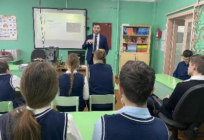 Для агроклассников Татищевского района провели виртуальный тур по ветеринарному госпиталю Вавиловского университета 