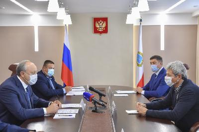 Роман Ковальский принял участие во встрече Губернатора Валерий Радаева с председателем совета директоров ГК «Русагро» Вадимом Мошковичем и известным московским ресторатором Аркадием Новиковым. 