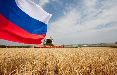С Днем России! Поздравление заместителя Председателя Правительства области - министра сельского хозяйства области Р.С. Ковальского