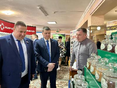 Приглашаем сельхозпроизводителей и поставщиков к участию в выставке, которая пройдет в рамках оперштаба минсельхоза области в г. Аткарск 24 марта