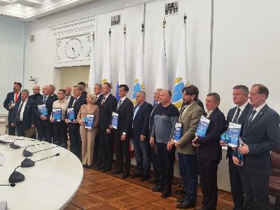 Роман Ковальский принял участие в  торжественной церемонии награждения ежегодного областного конкурса «Инвестор года» по итогам 2023 года