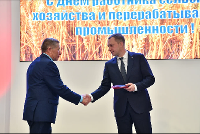 Аграрии Саратовской области удостоены государственных наград